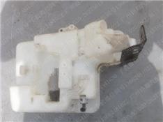 宝马535LI雨刮喷水壶