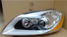 沃尔沃XC60前大灯