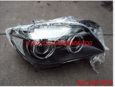 宝马730LI前大灯