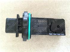 宝马750LI空气流量计