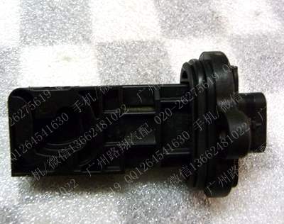 宝马X6空气流量计