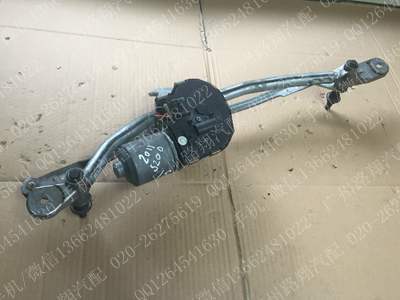 宝马750LI雨刮连动杆