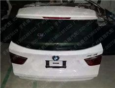 宝马X3尾箱盖
