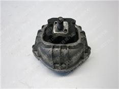 宝马318I发动机机脚胶