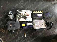 沃尔沃V40发动机电脑板