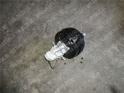 宝马116I刹车真空泵