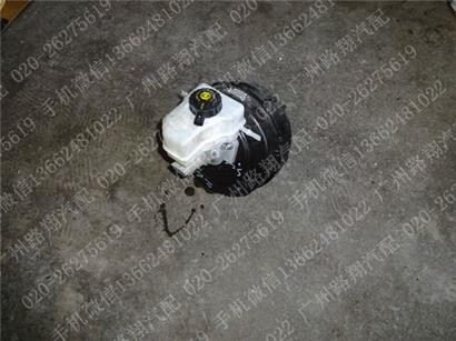 宝马316刹车真空泵