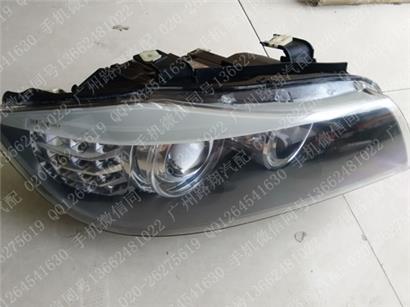 宝马330I前大灯