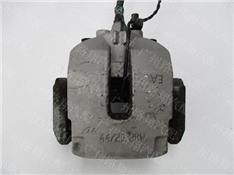 宝马X6刹车分泵