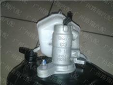 宝马435I刹车总泵