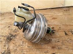 宝马530LI刹车总泵