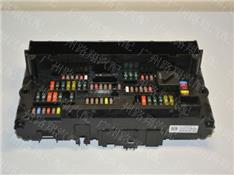 宝马GT550I保险丝盒