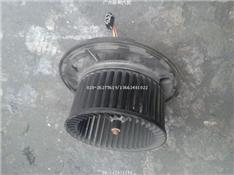 宝马318I空调鼓风机