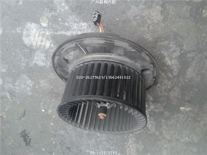 宝马318I空调鼓风机
