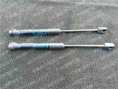 宝马530I机盖撑杆