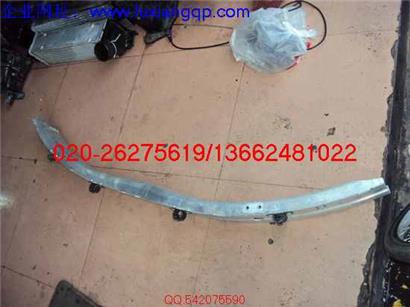 宝马523LI前后保险杠内铁