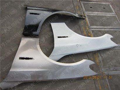 宝马525LI叶子板