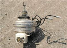 宝马528LI刹车真空泵