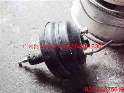 奥迪A6刹车真空泵