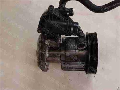 宝马320I方向机助力泵