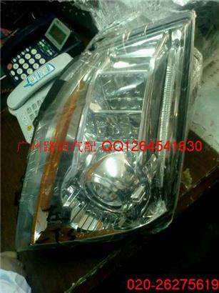 凯迪拉克CTS前大灯