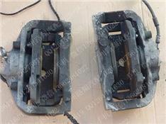 宝马530LI刹车分泵