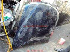 宝马750LI前机盖