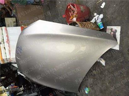 宝马730LI前机盖