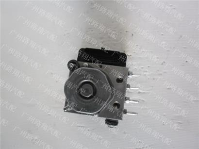 奔驰斯玛特ABS泵