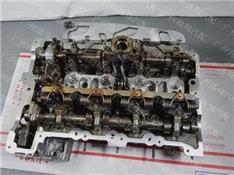 宝马GT528I汽缸盖