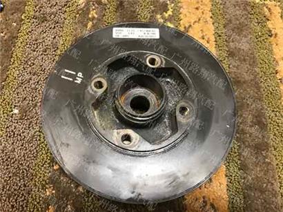 宝马M5扭振减震器