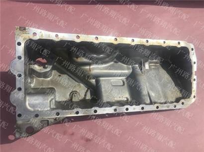 宝马GT335I发动机油底壳