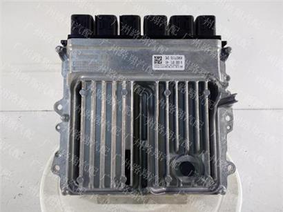 宝马420I发动机电脑板-DME-ECU