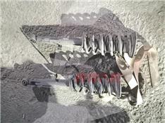 丰田锐志减震器