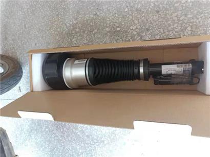 奔驰S300空气悬挂