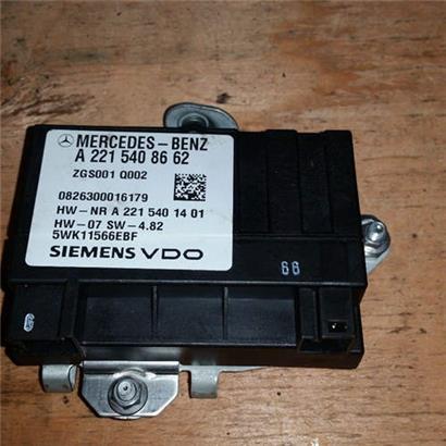 奔驰S400汽油泵模块