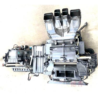 奔驰GLE350蒸发箱