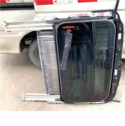 奔驰E300天窗-电机