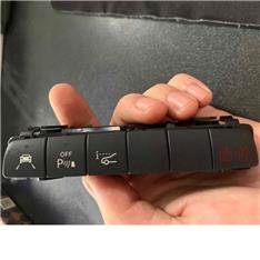 奔驰C180组合开关