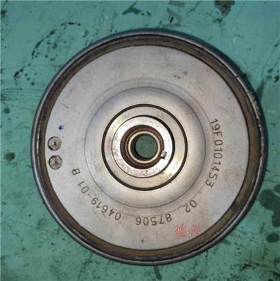 奔驰E350曲轴皮带轮