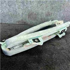 奔驰E300车顶气帘