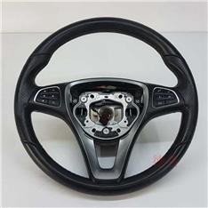 奔驰A180方向盘
