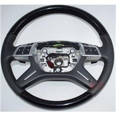 奔驰GLS320方向盘