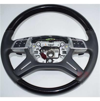 奔驰GLS320方向盘