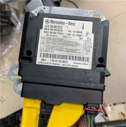 奔驰GLS350气囊电脑