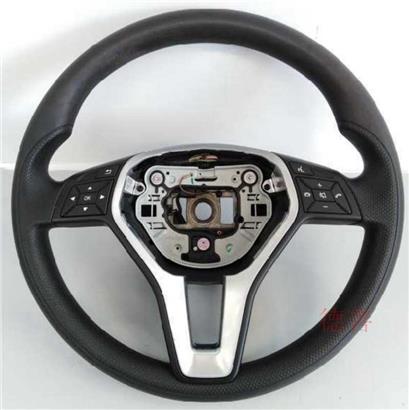 奔驰GLA260转向盘