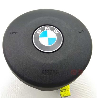 宝马523LI安全气囊