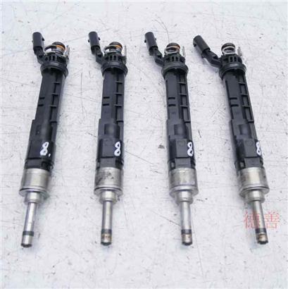 奔驰GLA180喷油嘴