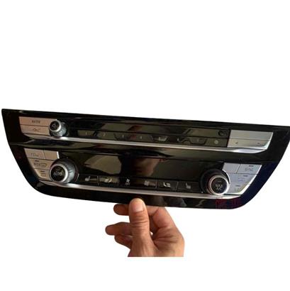 宝马X3空调面板