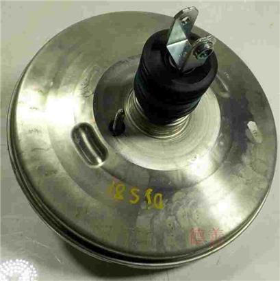 奔驰A180刹车真空泵